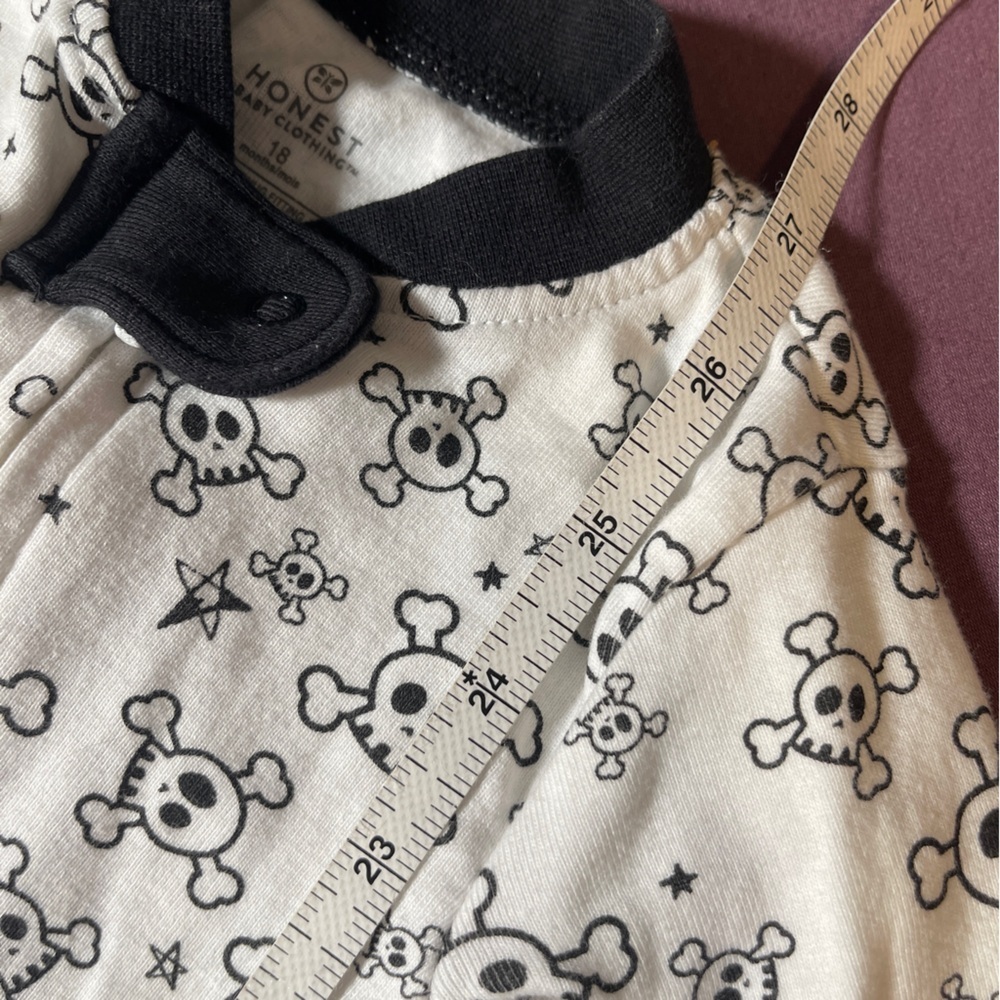 Honest Baby Zipper Footed Pajamas Skulls - Size 18 Months Organic Cotton - Picture 3 of 5